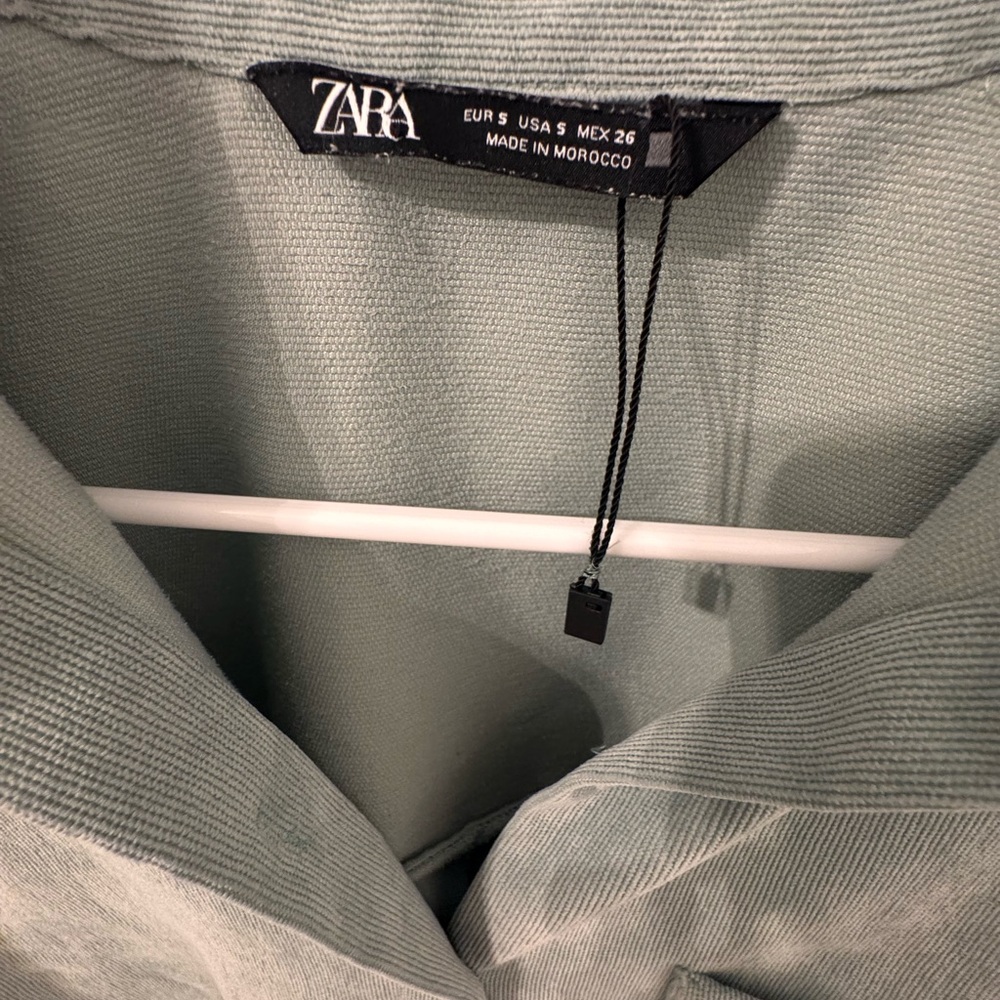 NWOT Zara Light Green Fine Corduroy Button Down Shirt Size Small - Picture 5 of 7
